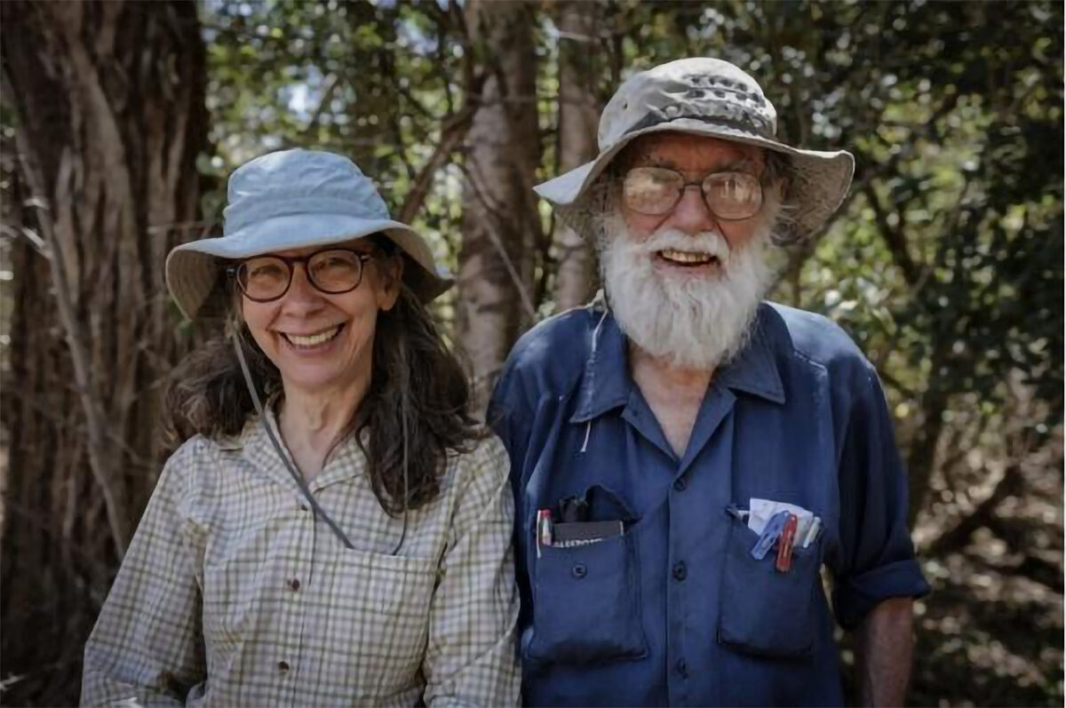Winnie Hallwachs and Dan Janzen; photo by César Arroyo.